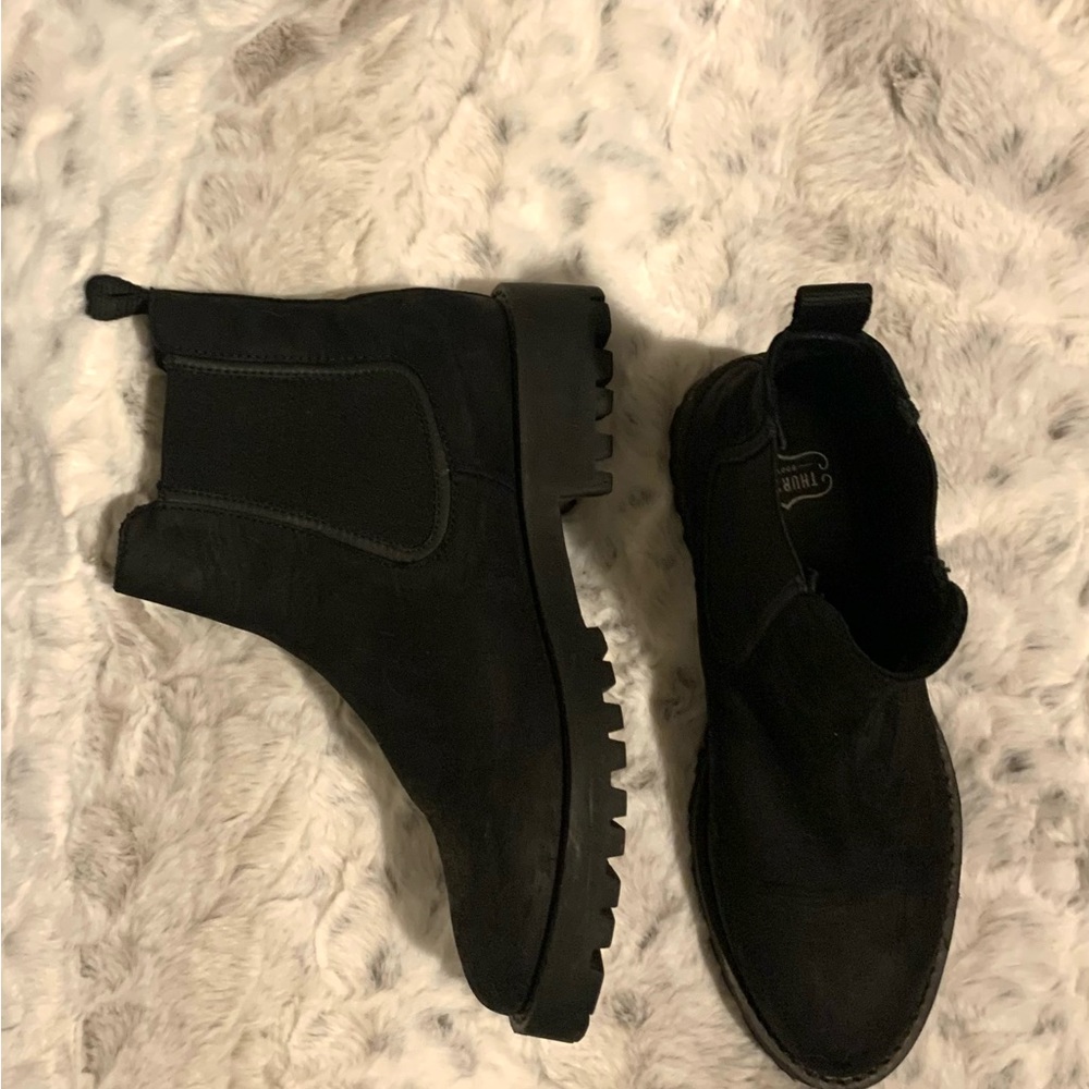 Women size 7.5 The legand Thursday boot co. Black